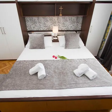 Galic شقة ماكارسكا